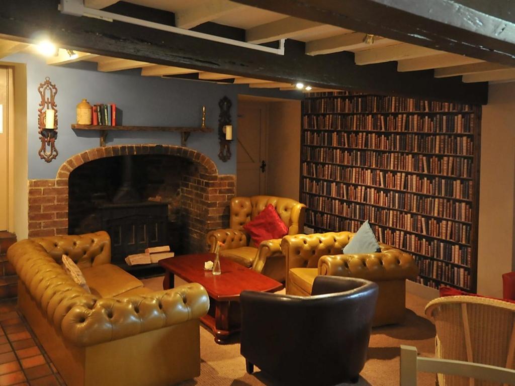White Hart Inn Айронбридж Экстерьер фото